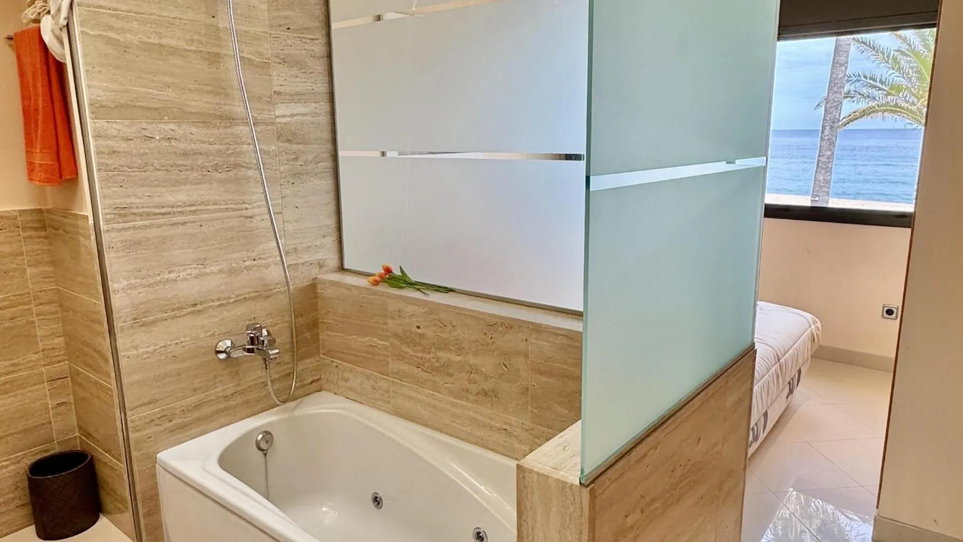 Apartbeach Y Villa Playa Cristal Privilege Miami Playa Spain